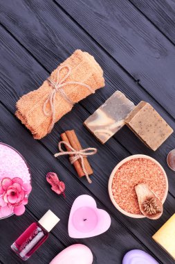 Dikey çekim kaplıca tedavisi aksesuarları.