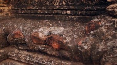Antik pagoda duvarına