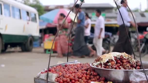 Comida de rua — Vídeo de Stock