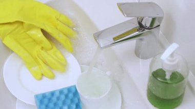 Bulaşıkları yıkama için öznitelikleri