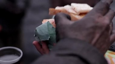 Vasıfsız işçi dines.