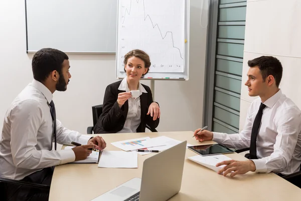 Discutir um novo projeto . — Fotografia de Stock