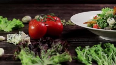 salata karides ve malzemeleri.