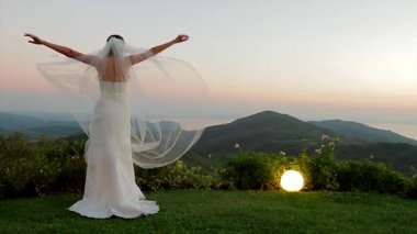 Gelin güneşin tadını.