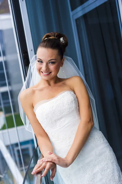 Fabulous bride near the window. — Stock Photo, Image