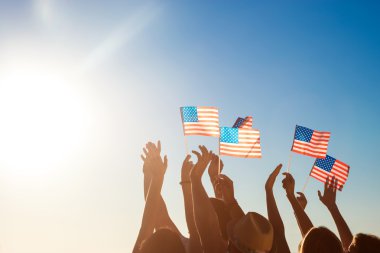Amerikan bayrakları. Vatanseverler Devletleri.