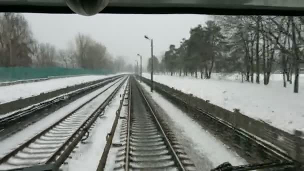 Vista desde la cabina del tren . — Vídeos de Stock