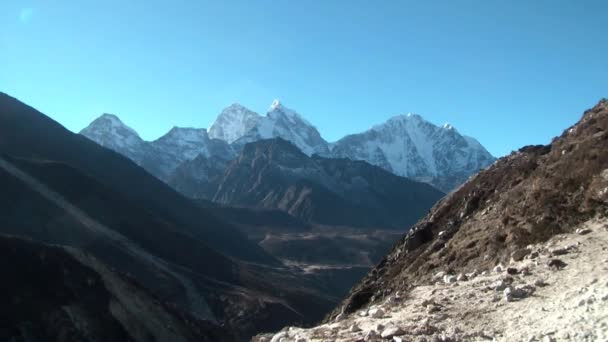 Vista do vale de chukung. Himalaias. Nepal — Vídeo de Stock