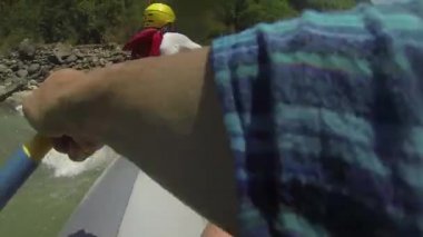 Nepal Bhote-Koshi nehirde rafting