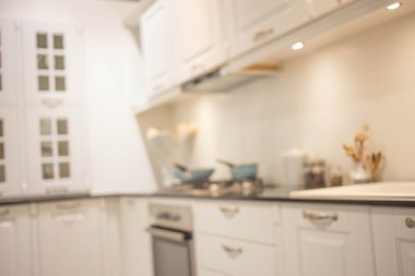 Modern Mutfak Odası 'nın bulanık görüntüsü. Mutfak Odası.