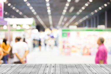 Alışveriş merkezinin bulanık görüntüsü ve bokeh arkaplan