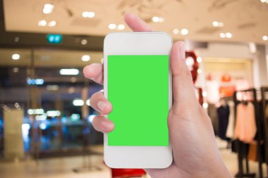 Fotoğraf boş. Kadın el boş mobil akıllı telefon tutarak 