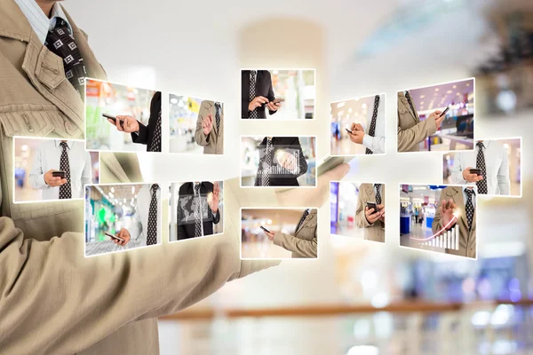 Affärsman i köpcentrum. — Stockfoto