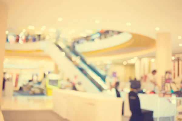 ショッピング モールと背景のボケ味のイメージがぼやけ: ヴィンテージ fi — ストック写真