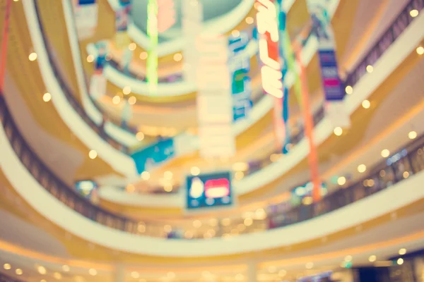 Imagen borrosa del centro comercial y fondo bokeh: Vintage fi — Foto de Stock