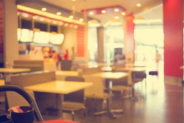 Kahve dükkanı bokeh görüntü ile arka plan bulanıklık: Vintage filtre