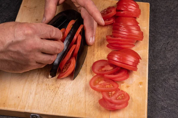 Pomodori Freschi Melanzane Tagliate Fette Preparate Cottura — Foto Stock