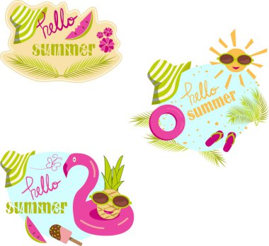 Plaj aksesuarları karikatür düz bir şekilde çizilmiş ve Merhaba yaz tipografisi