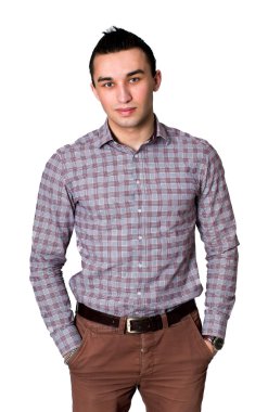 Beyaz arka plan üzerinde izole ekose gömlek ile rahat genç adam