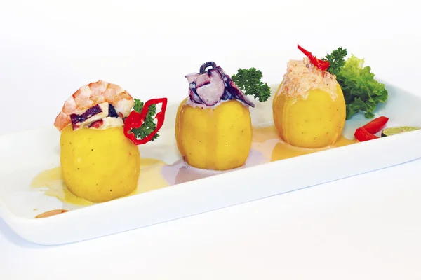 PERUVIAN culinary: trio causa rellena. Potatos dough based — Stock Photo, Image