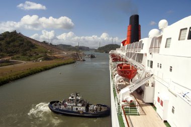 Panama Kanalı geçen cruise gemisi yolcu
