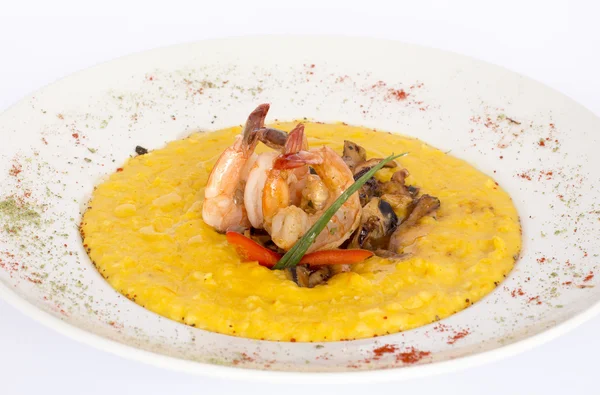 Risotto a la Huancaina - Peruvian lunch served with shrimp. — Stock Photo, Image