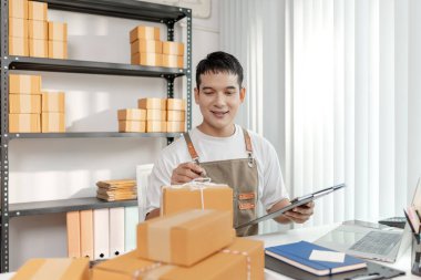 Küresel ticaretteki küçük işletme büyümesini güçlendirmek için ambalaj, lojistik ve dijital perakende stratejilerini birleştirerek modern çevrimiçi iş modelini gösteren bir ticaret girişimidir..