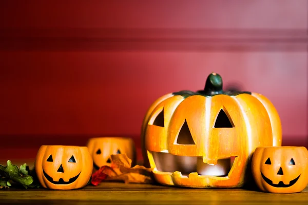 Decoración de otoño en mesa de madera — Foto de Stock