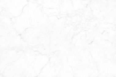 Beyaz gri mermer pürüzsüz ışıltı desenli arka plan, doğal desenli fayans taşı zemininin karşı görüntüsü..