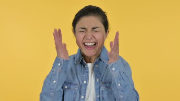 Annoyed Young Indian Woman Shouting, Yellow Background — Stock Video