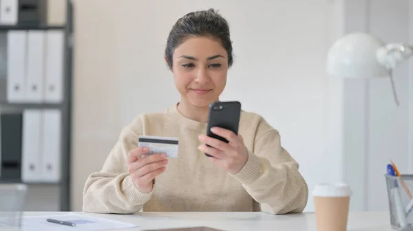 Indian Woman Paying Online with Credit Card — Stock Photo, Image