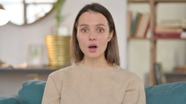 Şok Olan Genç Kadın 'ın Portresi