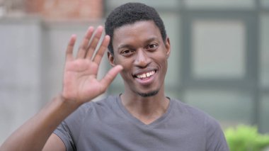 Videodaki Genç Afrikalı Adamın Portresi