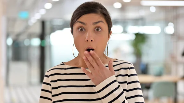 Portrait of Shocked Indian Woman reacting to Loss, Failure — Stock Photo, Image