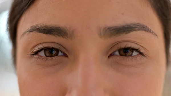 Close up of Blinking Eyes of Indian Woman — Stock Photo, Image