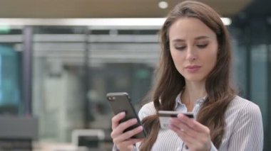 Smartphone 'da Smartphone' dan Online Alışveriş Başarısızlığı Portresi 
