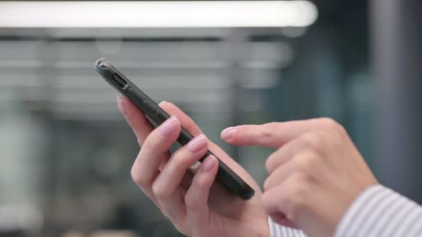 Close up of Hands of Woman Using Smartphone — Stock video