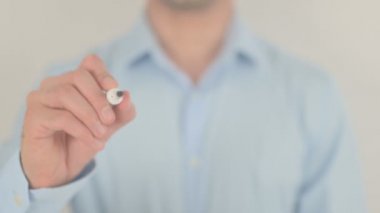 En kısa sürede, Adam Şeffaf Ekranda Yazıyor