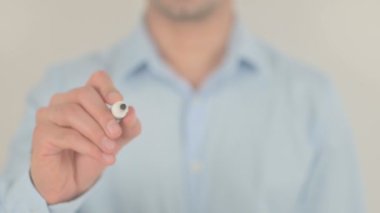 Tasarımcı, Saydam Ekranda Yazan Adam