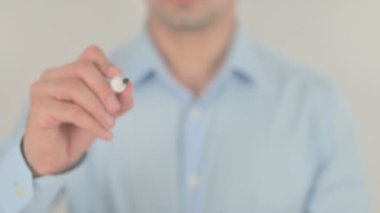 Para Yok, Saydam Ekranda Yazan Adam