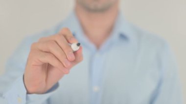 Yüksek Potansiyel, Saydam Ekranda Yazan Adam