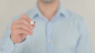Ücretsiz Tavsiye, Saydam Ekranda Yazan Adam