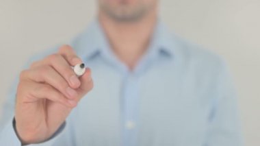 Saydam Ekranda Yazan Adam Asla Çok Geç Kalmaz