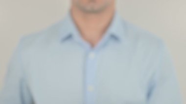 Sonraki Seviye, Saydam Ekranda Yazan Adam