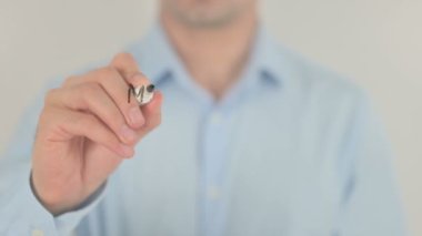 Asgari Maaş, Şeffaf Ekranda Yazan Adam