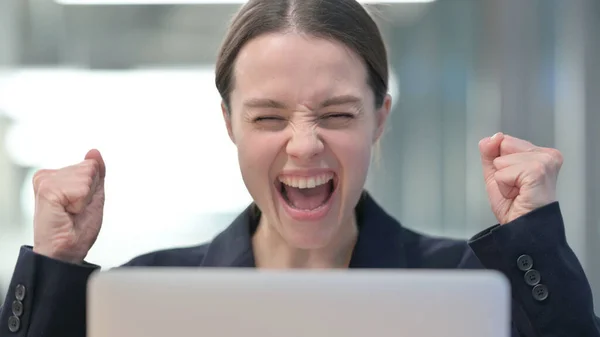 Close Up of Successful Young Businesswoman Celebrating on Laptop — Stock Photo, Image