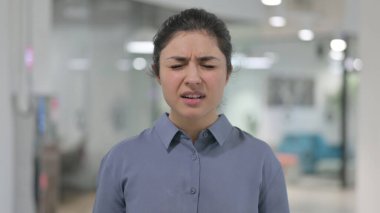 Üzgün Genç Hintli Kadın 'ın portresi Kayıp, Başarısızlık