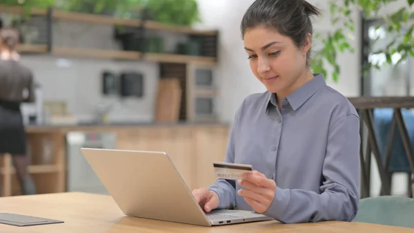 Indian Woman Shopping Online at Work, Online Payment — Stock Photo, Image