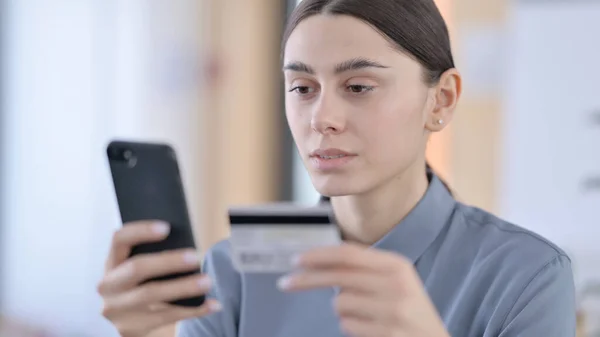 Close up of Latin Woman Making Online Payment on Smartphone — Stock Photo, Image