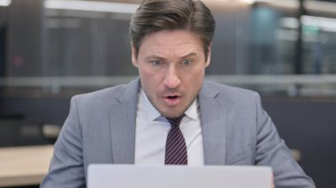 Orta Çağ İşadamının Bilgisayarında Kayıp Var 